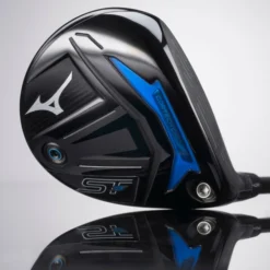 Mizuno ST-Z 230 Fairway Wood -Golf Clubs Shop ST Z 3Wood MoodImage 83739.1674767397